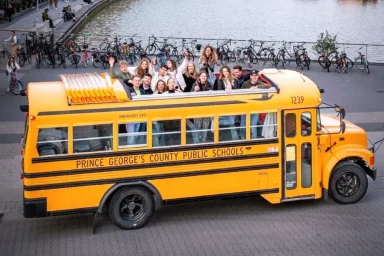 gelber US-Schoolbus in Münster - zum JGA mieten