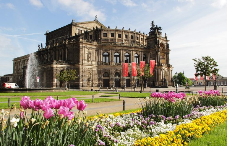 Blick auf die Semper Oper in Dresden